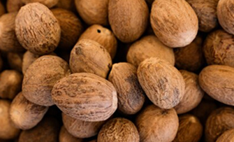 nutmeg seeds